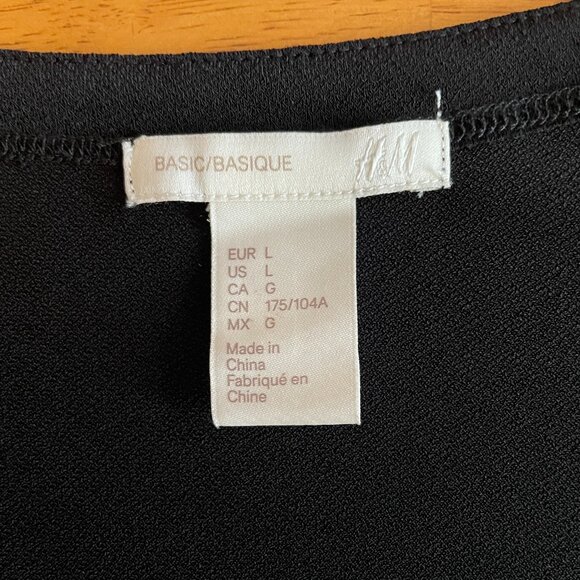 Size Large H&M little black faux wrap dress with 3/4 sleeves - Picture 9 of 11